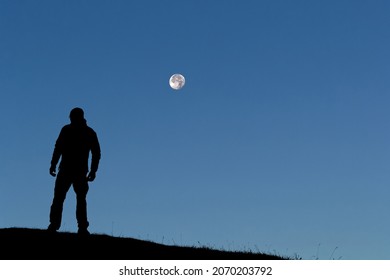 Blue Hour Silhouettes Of Photographers Waiting For The Sunrise