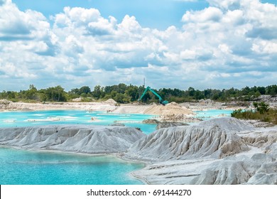 Blue Kaolin Lake 