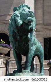 Blue Lion Monument In A Downtown Of Chicago - Art Institute, Tourism Landmark