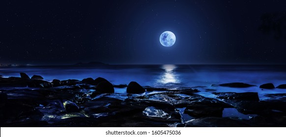 2,979 Moon stars over water Images, Stock Photos & Vectors | Shutterstock