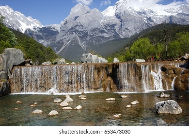 Blue Moon Valley Jade Dragon Snow Stock Photo 653473030 