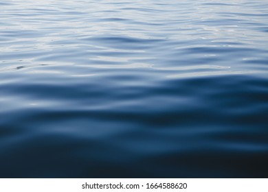 水面 横 の画像 写真素材 ベクター画像 Shutterstock