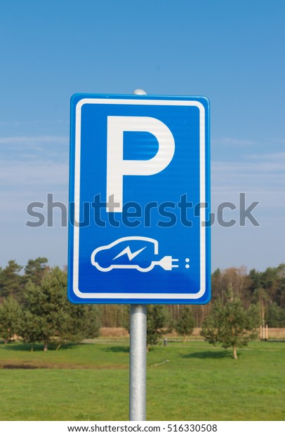 blue parking sign for\
electric cars 