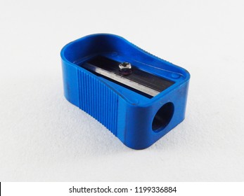                  BLUE PENCIL SHARPNER              