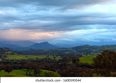 Blue Range, Cathedral Range And Black Range - Victoria