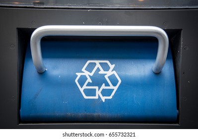 Blue Recycle Bin 