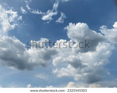 Blue sky view with coulds