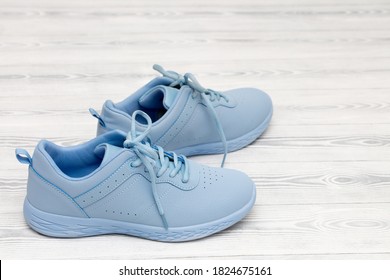 387 Take off your shoes Images, Stock Photos & Vectors | Shutterstock