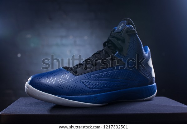 stylish basketball shoes