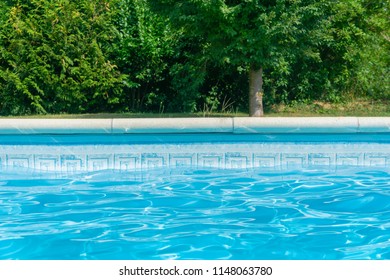 44,575 Pool edge Images, Stock Photos & Vectors | Shutterstock