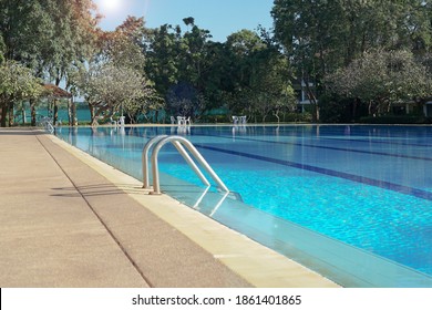 34,725 Pool From The Side Images, Stock Photos & Vectors | Shutterstock