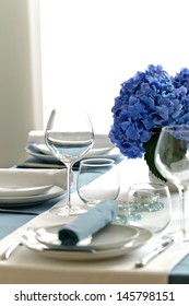 Blue White Hydrangea Table Setting