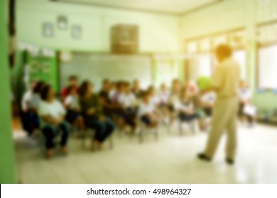 blur image of parent meeting in elementary school