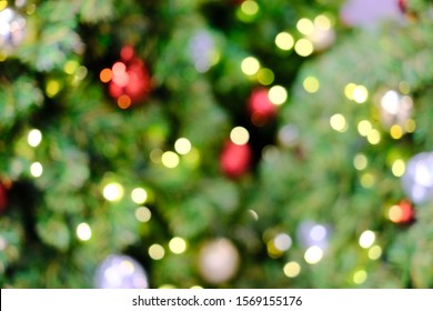 Blur, Soft Focus Decorated Christmas Tree.bokeh