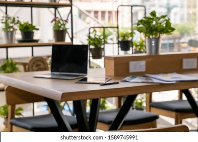 The Blurred Background Of Green Modern Office Interior For Good Environment Working