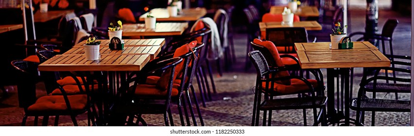 blurred background in restaurant interior / serving and details in blurred bokeh background, concept catering, restaurant modern