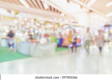 Blurred Background,Customer Shopping At Department Store With Bokeh Light