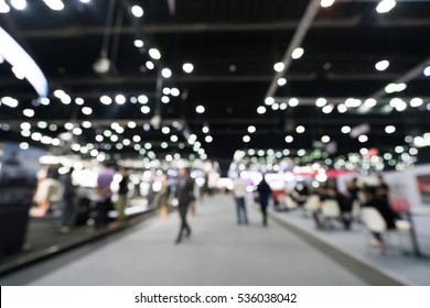 Blurred, defocused background of public event exhibition hall, business trade show concept - Shutterstock ID 536038042