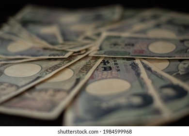 Blurred Focus Pile Japanese Money 1000 Stock Photo 1984599968 ...