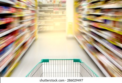 9,675 Busy supermarket shopping Images, Stock Photos & Vectors ...