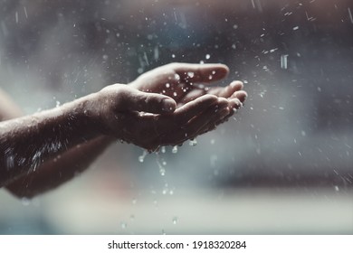 153,447 Hand in the rain Images, Stock Photos & Vectors | Shutterstock