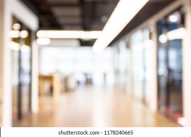 Blurred of office - ideal for presentation background