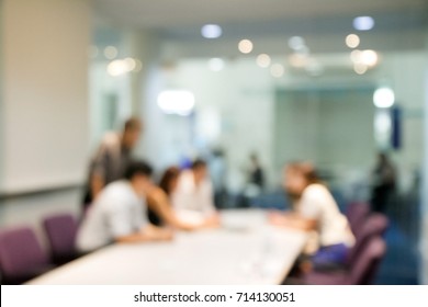 Blurred Soft Of People Meeting At Table