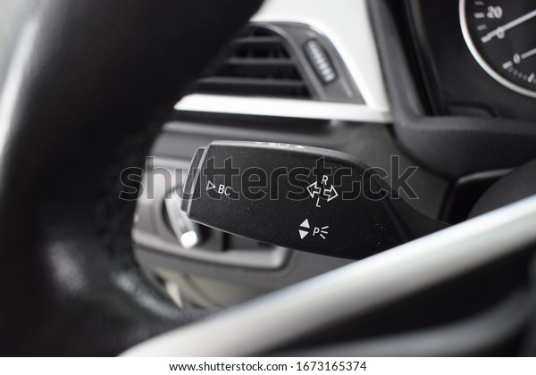 BMW X1
cockpit interior cabin inside    2.0
2016