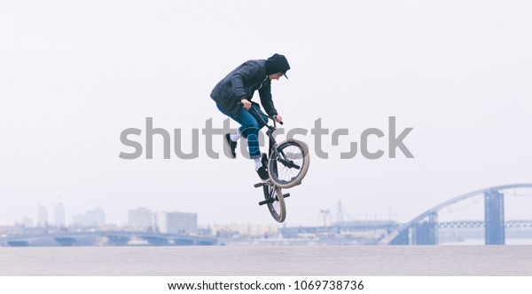 tailwhip bmx bike