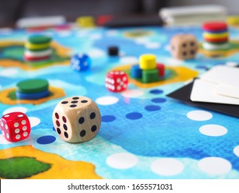 board game play table top abstract strategy fun business plan design selected focus