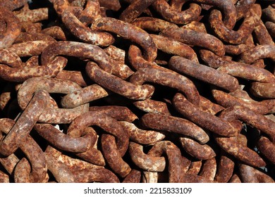 Boat Anchor Chain - Chain Link In Steel - Rusty Steel