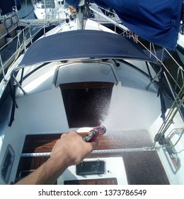 boat cleaning sailing