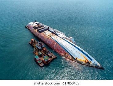 Sinked Ship Images Stock Photos Vectors Shutterstock