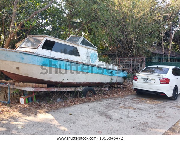 Boat on land\
and car\
 2019 31th mach \
Wang Khai Sub-district, Tha Muang\
District, Kanchanaburi 71110\
Thailand