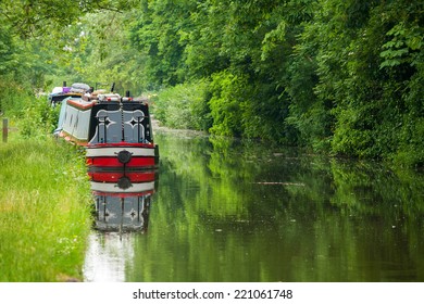 Boat On The Old Canal In Oxford. England, UK