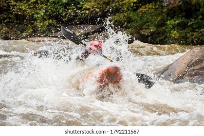 Boating on the Middle Ocoee Class 3-4 Whitewater 