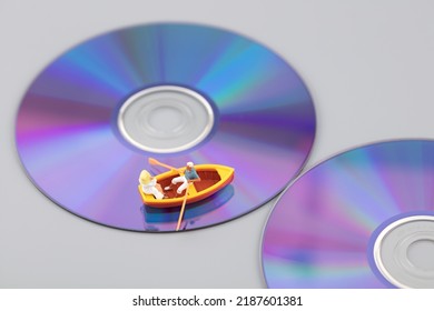 Boating On A Miniature Disc