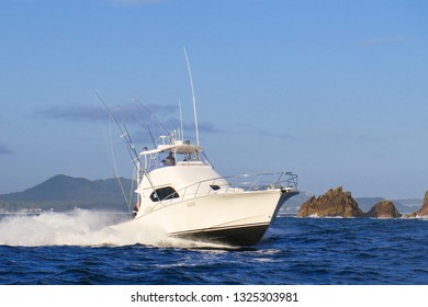 Boating In Port Stephens