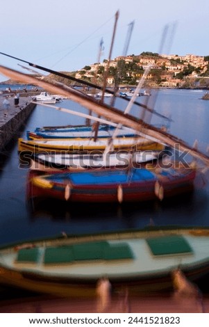 Boats in harbour, Chateau Royal, Eglise Notre-Dame-des-Anges, Collioure, Pyrenees-Orientales, Languedoc, France, Europe