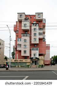 BOBRUISK, BELARUS - JULY 11, 2022: Photo Of Original House Is The Architecture Of Soviet Modernism Of The 1980s. The Birdhouse House Or Tetris House On The Street. Minsk, 23.