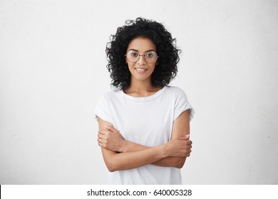 1,672 Woman subtle smile Images, Stock Photos & Vectors | Shutterstock