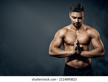 Muscular Man Looking Over Shoulder Images Stock Photos Vectors Shutterstock