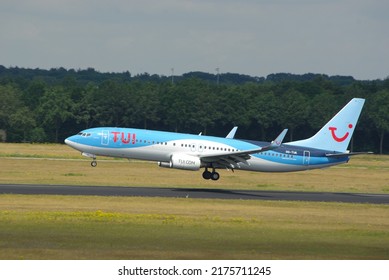 Boeing 737-800 OO-TUK From TUI Airline Landing At Eindhoven Airport, July 2022, The Netherlands