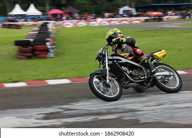 Bogor, West Java, Indonesia - March 25, 2018: Indoclub Championship 2018 Motorbike Racing Event At The Sentul International Karting Circuit.