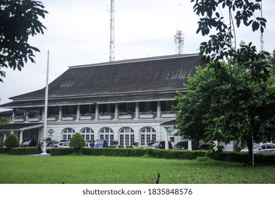 BOGOR, WEST JAVA/INDONESIA - OCTOBER 12,2020: Government Coordination Agency Building And The City Development Of Bogor, One Of Heritage Building In Bogor.