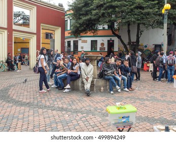 Bogota, Colombia - April 29, 2016: Young People Of Bogota Meet At Town Square. Bogotá. Kolumbia