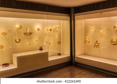 BOGOTA, COLOMBIA - SEPTEMBER 24, 2015: Displays In Gold Museum (Museo Del Oro) In Bogota, Capital Of Colombia.