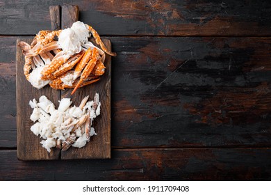 Boiled Blue Swimming Crab Claws Set, On Wooden Cutting Board, On Dark Wooden Background, Top View Flat Lay , With Copyspace  And Space For Text