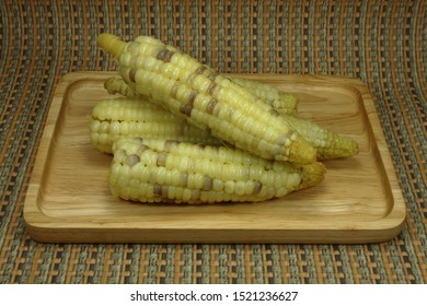 Boiled Fresh Sticky Sweet Corn On The Wood Plate. High Fiber And Good Carbohydrate. Vegetarian And Diet Food.