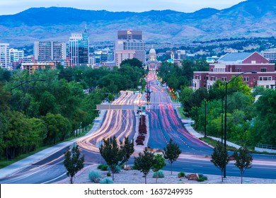 Boise,idaho,usa 2017/06/15 : Boise cityscape at night with traffic light.